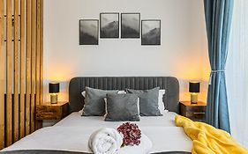 Mountain Breeze Luxury Apartment AC&Parcare Privată
